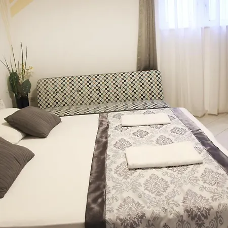 Gavric Apartament *