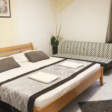 Apartament Gavric *